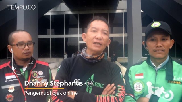 Pengemudi Ojek Online Curhat di Komisi 5 DPR