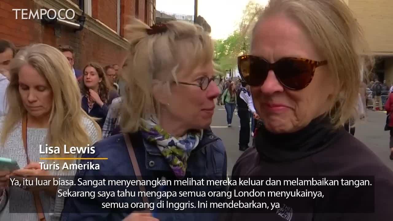 Antusias Warga Inggris Saat Melihat Bayi Pangeran William