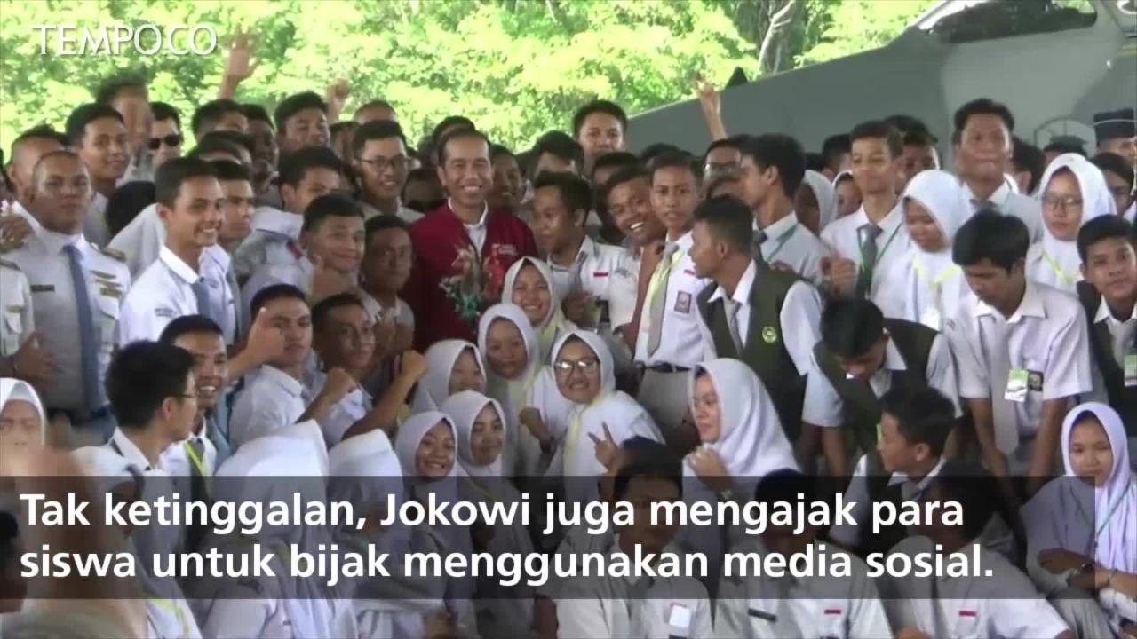 Temui Pengurus OSIS, Jokowi Ajak Bijak Bermedia Sosial