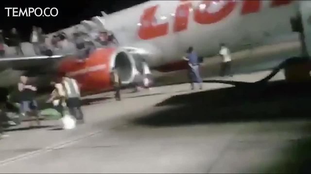 Penumpang Berhamburan, Isu Bom di Lion Air