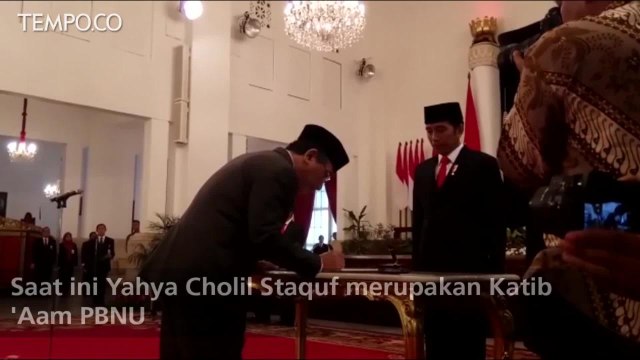 Jokowi Lantik Yahya Cholil Staquf Jadi Wantimpres