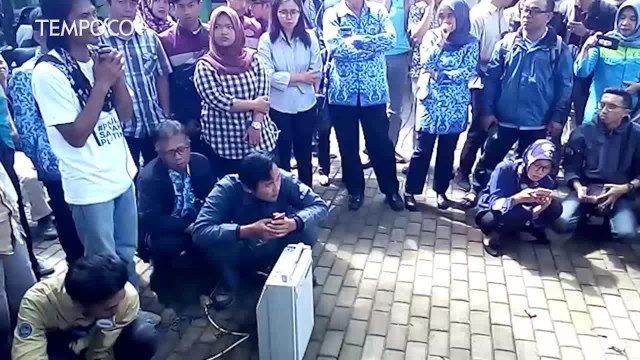 Mengolah BBM dari Sampah Plastik