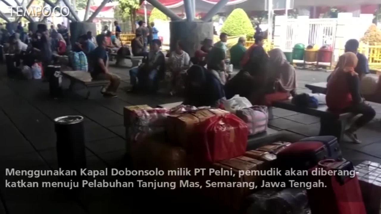Mudik Gratis, Kapal Dobonsolo Angkut 700 Sepeda Motor