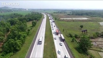 Pantauan via Drone Lalu Lintas Tol Cipali