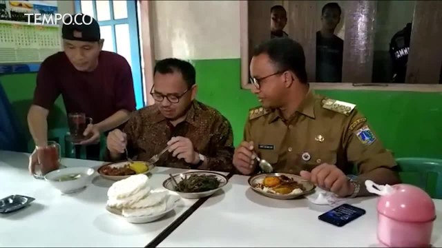 Anies Baswedan Santap Bareng Sudirman Said di Warteg