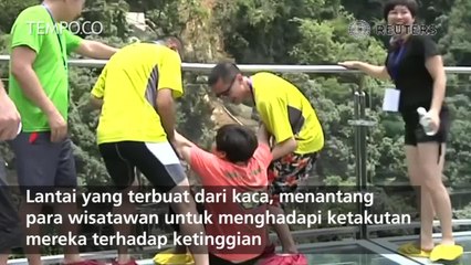 Jembatan Kaca Terbesar Didunia Telah Dibuka di Cina Selatan