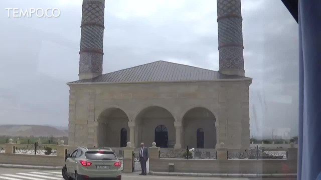 Mengunjungi Perbatasan Konflik Azerbaijan-Armenia