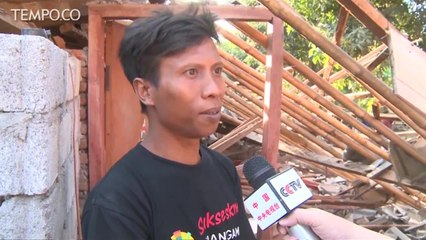 Gempa Lombok, Ayah Gali Reruntuhan Rumah Untuk Selamatkan Anaknya