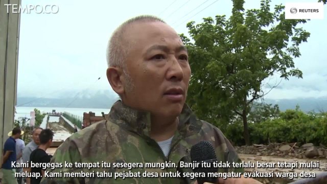 Tanah Longsor Mengganggu Jalur Kereta Api di Cina