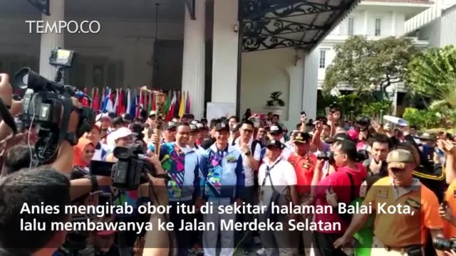 Anies Baswedan Terima Estafet Obor Asian Para Games