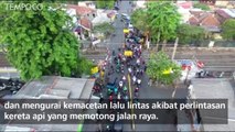 Video Drone: Semua Perlintasan Kereta Api di Jakarta Akan Ditutup
