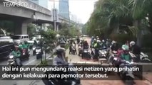 Video Viral: Macet, Pemotor Bongkar Trotoar Untuk Melintas
