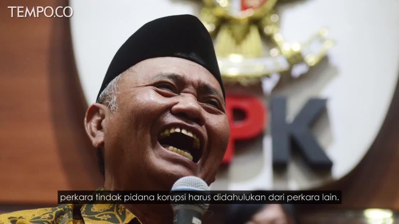 Menyerah Urusan Buku Merah