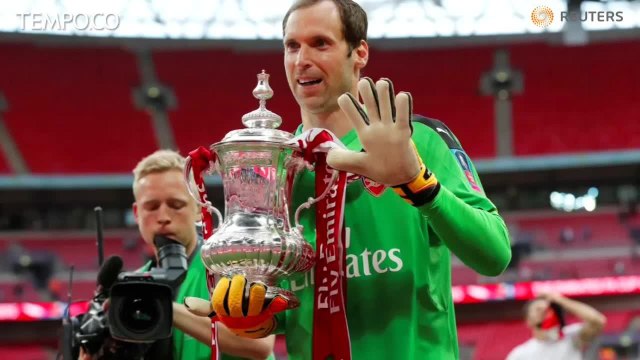 Jejak Karier Kiper Arsenal Petr Cech yang Akan Pensiun Akhir Musim