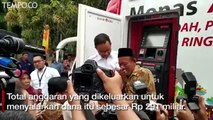 Terima Bantuan, Lansia Menangis di Hadapan Anies Baswedan