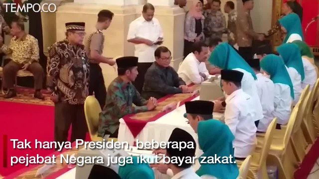 Presiden Joko Widodo Bayar Zakat Mal Lewat Baznas di Istana