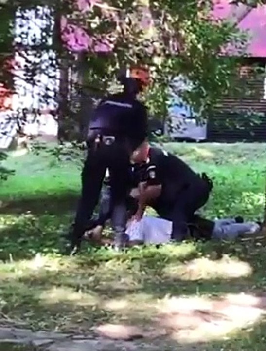 They Handcuffed a man that died in agony by the Romanian Police Force