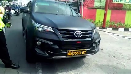 Begini Anak Mantan Kapolri Menilang Sopir Fortuner Ugal-ugalan