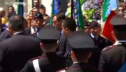 Funeral do polícia italiano assassinado por adolescentes norte-americanos