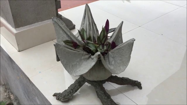 DIY - How to make Beautiful and Unique Flower Pots - CEMENT CRAFT IDEAS - Gifts for Your Garden