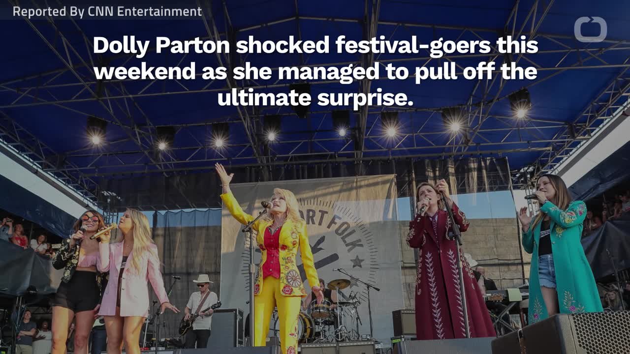 Dolly Parton Made A Surprise Appearance At The Newport Folk Festival