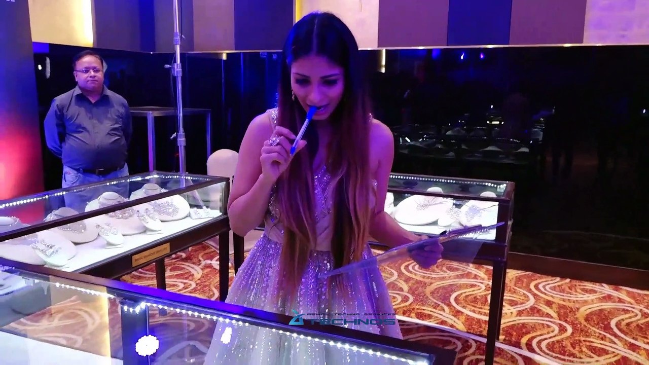 Tanishaa Mukerji, Isha Koppikar At 15th Annual Fura Retail Jeweller India Awards 2019 Jury Meet.2