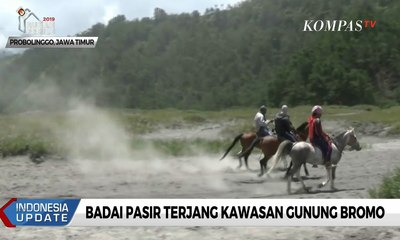 Badai Pasir Terjang Kawasan Gunung Bromo