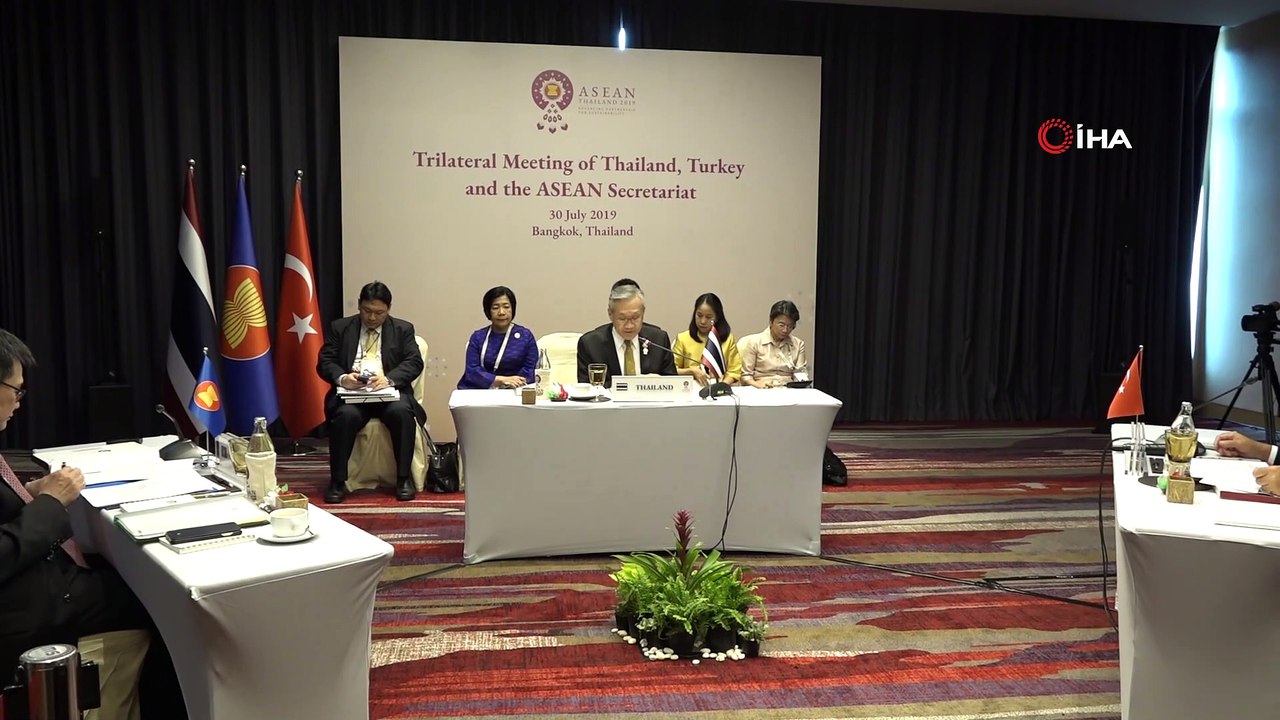 - Çavuşoğlu, “İdlib’teki çatışmaların durması için Rusya’yla birlikte sorumluluğumuz var”- “Bizim beklentimiz tek Çin çatısı altında Uygurlu kardeşlerimizin huzur ve barış içinde yaşamasıdır”
