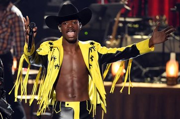 Lil Nas X’s 'Old Town Road' Breaks Record for Longest Running No. 1 Hit