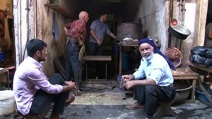 Bayram Öncesinde Bakır Kazan ve Tencereler Kalaylanıyor