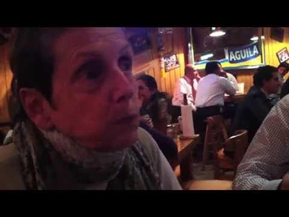 Florence Thomas en Hooters
