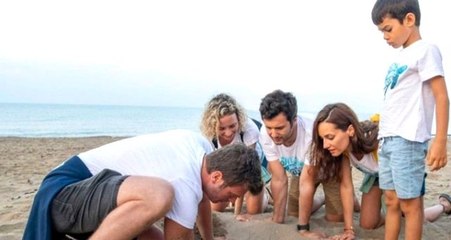 Kıvanç Tatlıtuğ ve ünlü oyuncular caretta carettaları denize kavuşturdu