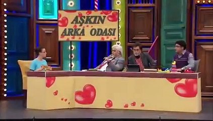 Aşk nedir?  Efsane bir skeç mutlaka izleyin