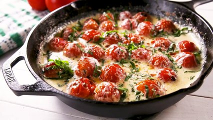 This Cheesy Tomato Skillet Is UNREAL