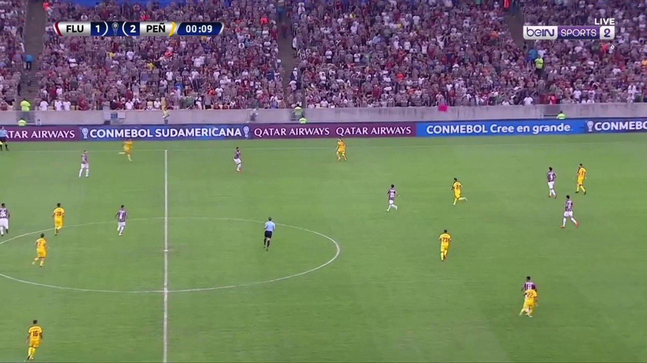 Fluminense v Penarol