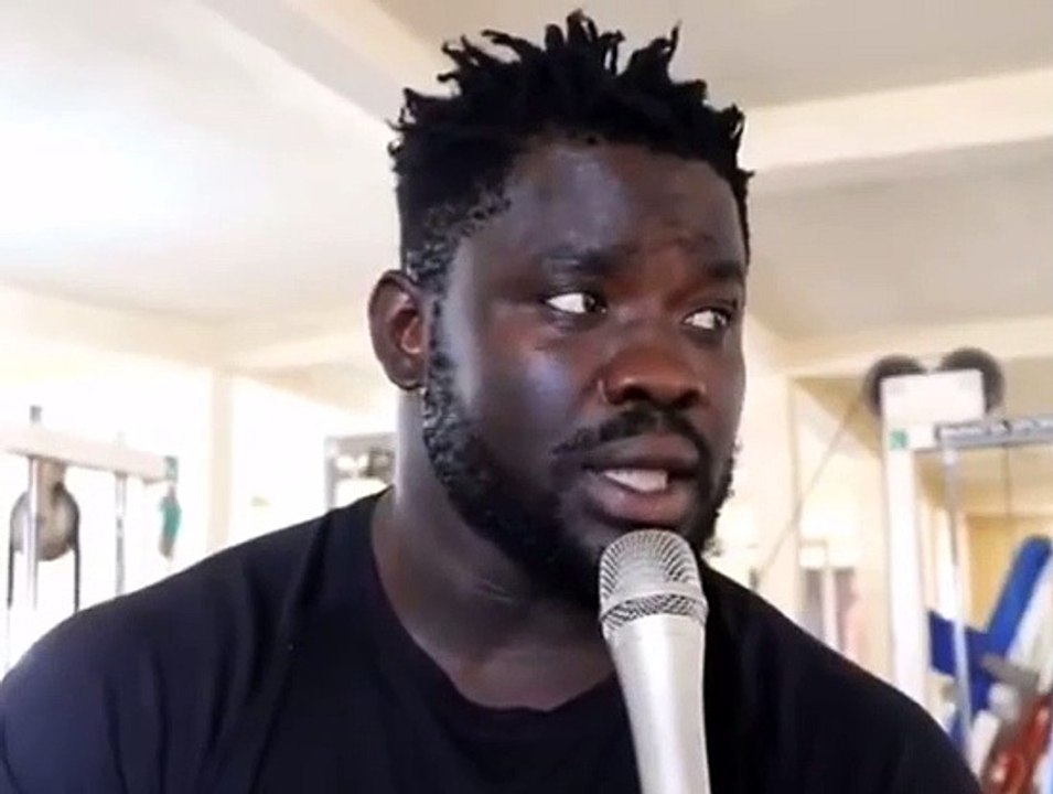 Eumeu Sène va-t-il arrêter la lutte après sa cuisante défaite contre Modou Lô: « Déssénama 7 ans de carrière Té Balaa Mouy Dièkh Sakh Ma Abal Lène »