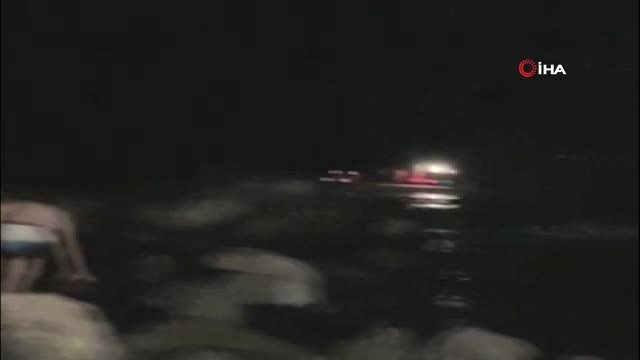 Denize düşen vatandaşı kurtarmak için saniyelerle yarıştılar