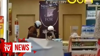 Armed men make off with RM700k in Bangi jewellery heist