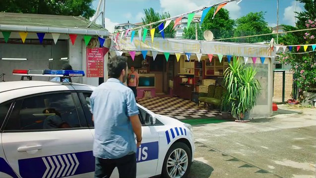 GENİŞ AİLE KOMŞU KIZI FRAGMAN