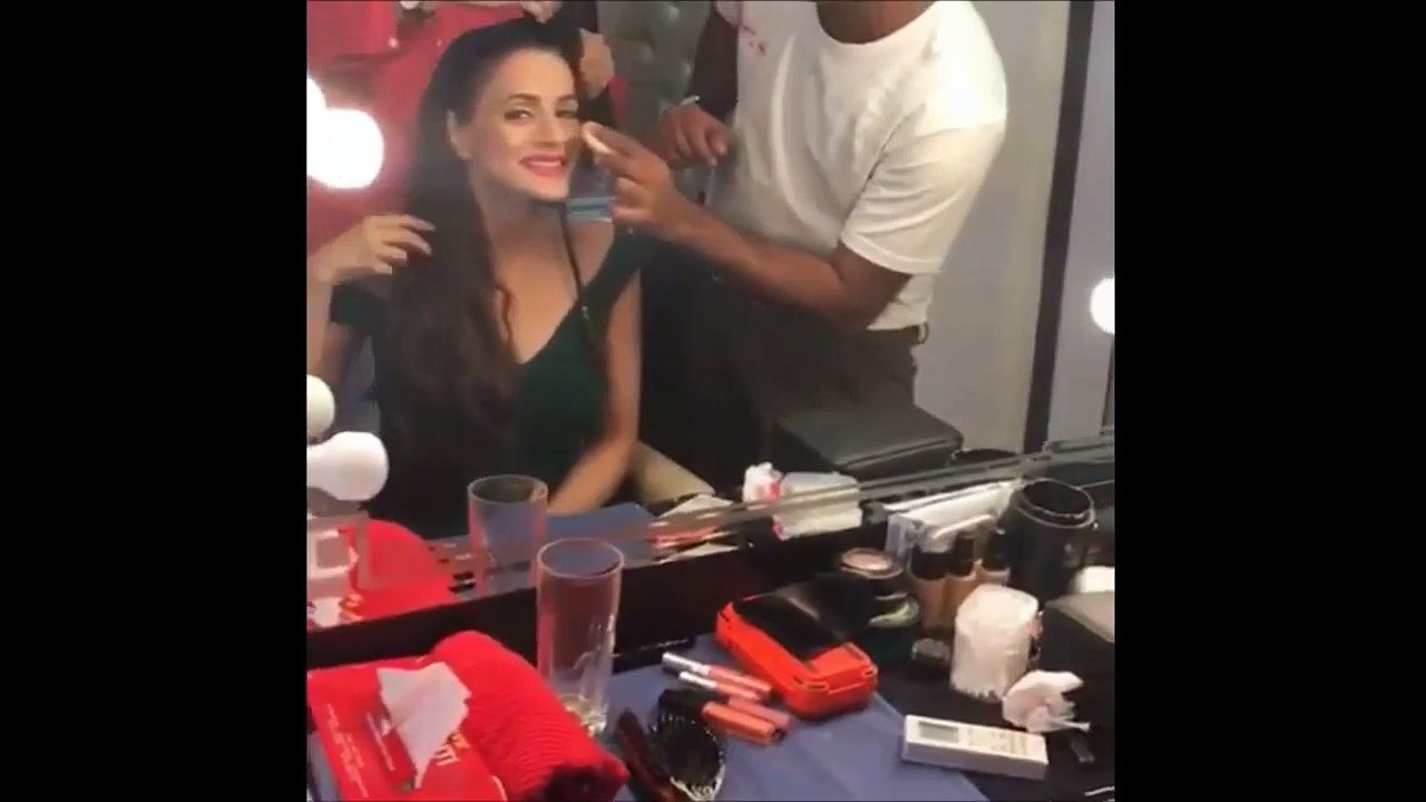Ameesha Paptel Doing Makup Hot Photoshoot