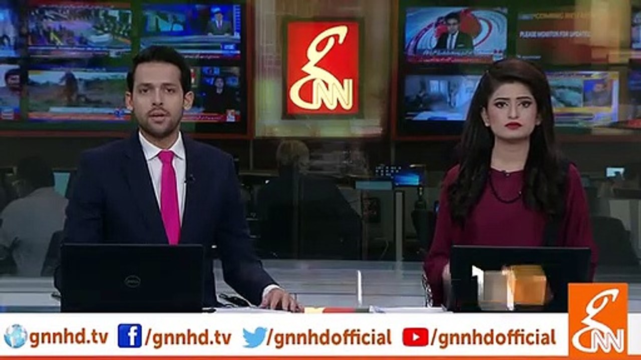 Mirpur Khas - Police handcuffs two youngsters, drowns them in water for not paying them money