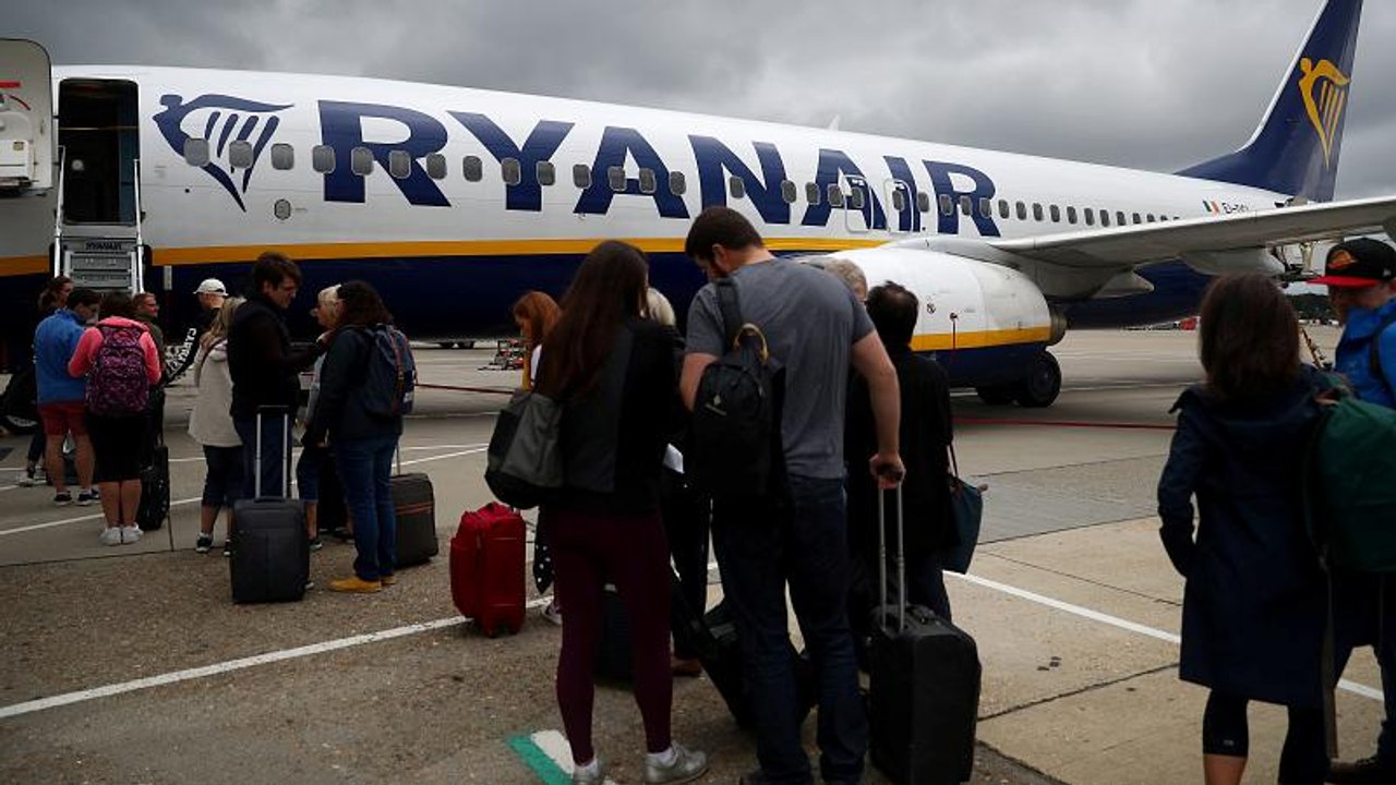 Zu viele Piloten: Hunderte Jobs bei Ryanair in Gefahr