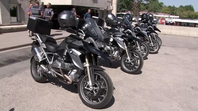 Narkotiğin Hayalet lakaplı motorize ekibi uyuşturucu tacirlerinin korkulu rüyası