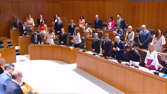 Minuto de silencio en las Cortes de Aragón por la última víctima de violencia de género