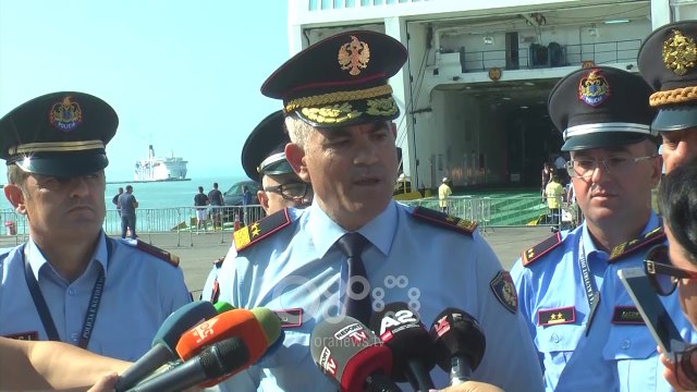 RTV Ora - Fluks udhëtarësh në gusht, policia autorizon procedura të përshpejtuara në porte