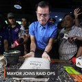 Isko Moreno joins cops in Recto mall raid