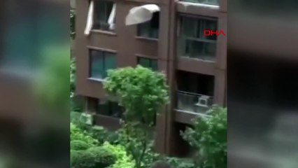 6. kattan düşen çocuğun mucize kurtuluşu
