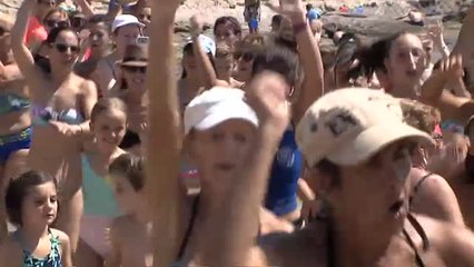 Prohibido el reguetón en las clases de baile de la playa alicantina de Calpe