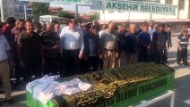 Trafik kazasında hayatını kaybeden 12 yaşındaki Mustafa Oğuzhan Metin’in cenazesi - KONYA