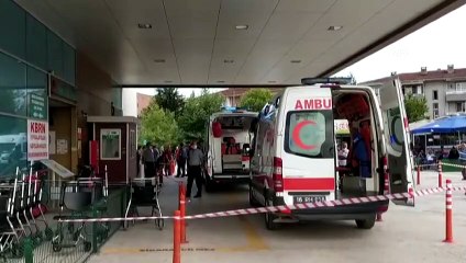 Atık tankına düşen işçiler yaralandı - BURSA